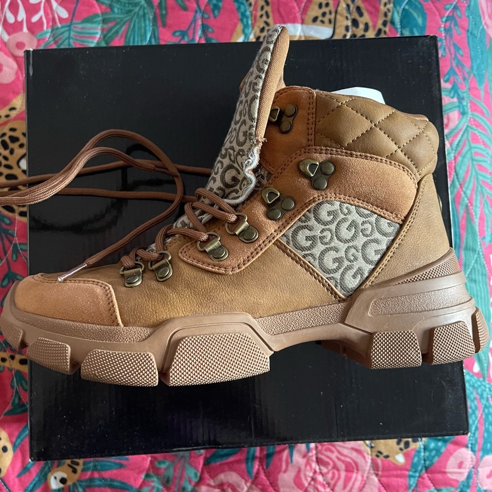 GBG BROWN BOOTS
